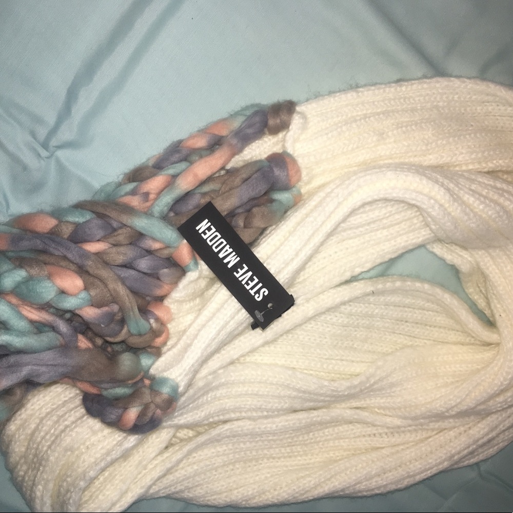 Steve Madden rainbow scarf